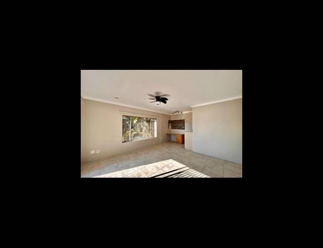3 BEDROOM HOUSE FOR SALE IN OAKDENE